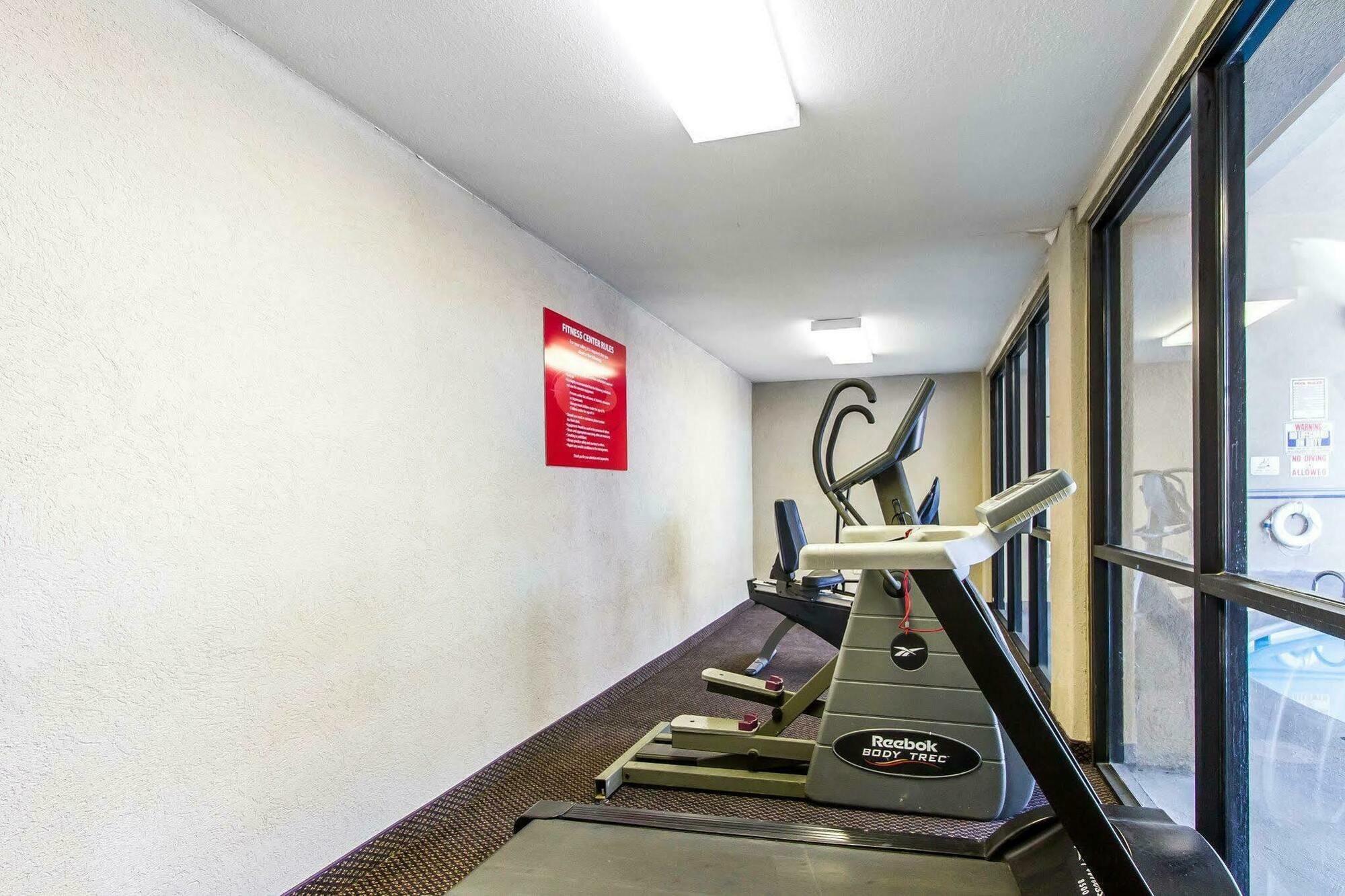 Econo Lodge & Suites Кларксвилл Экстерьер фото